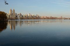 33A Jackie Kennedy Onassis Reservoir And Fountain In November Central Park 85-96 St.jpg
